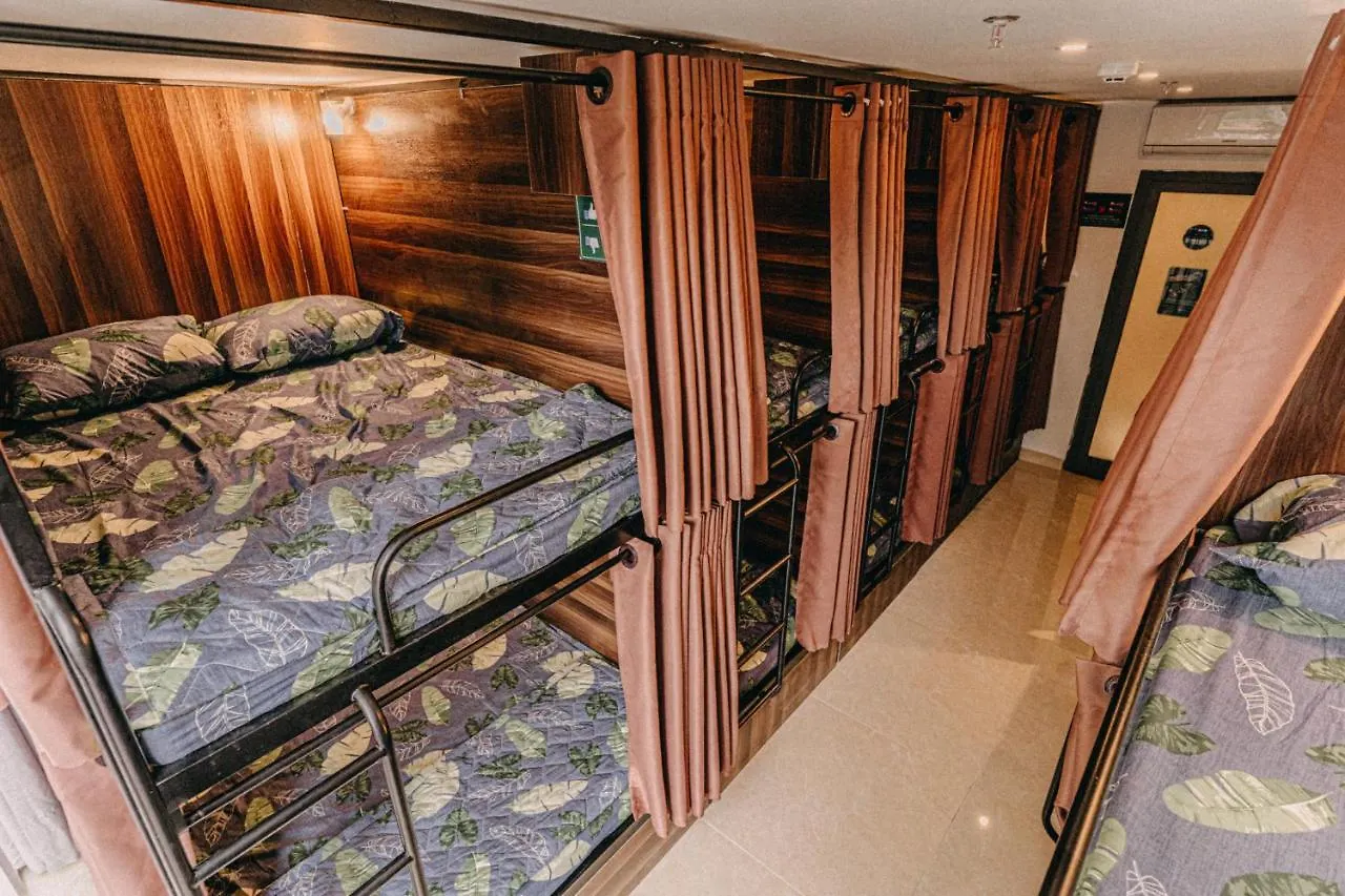 Albergue POSIKI Dorm&Café Da Nang 0*,  Vietnam